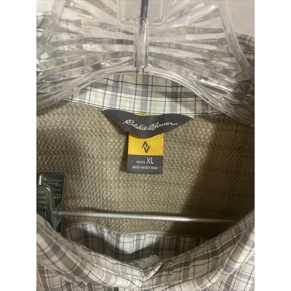 Eddie Bauer Men's XL Button Down Shirt White Plaid Zip Pocket Hiking Lightweight